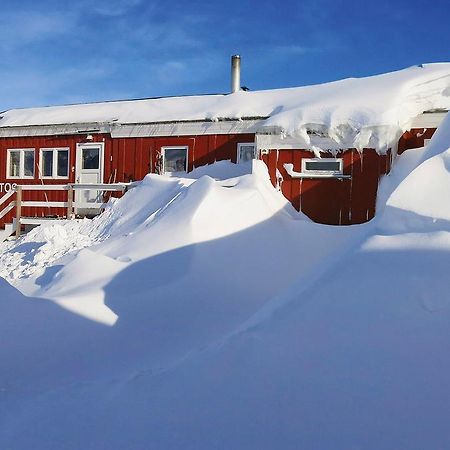 Hotel The Red House Tasiilaq Exterior foto